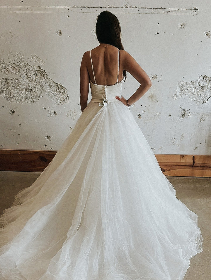 Tag Size 08 | Rebeca Ingram