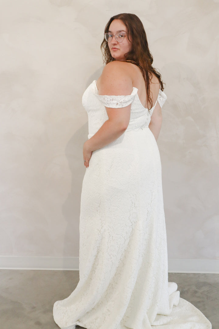 Size 24 | Scott by Kathryn Bass