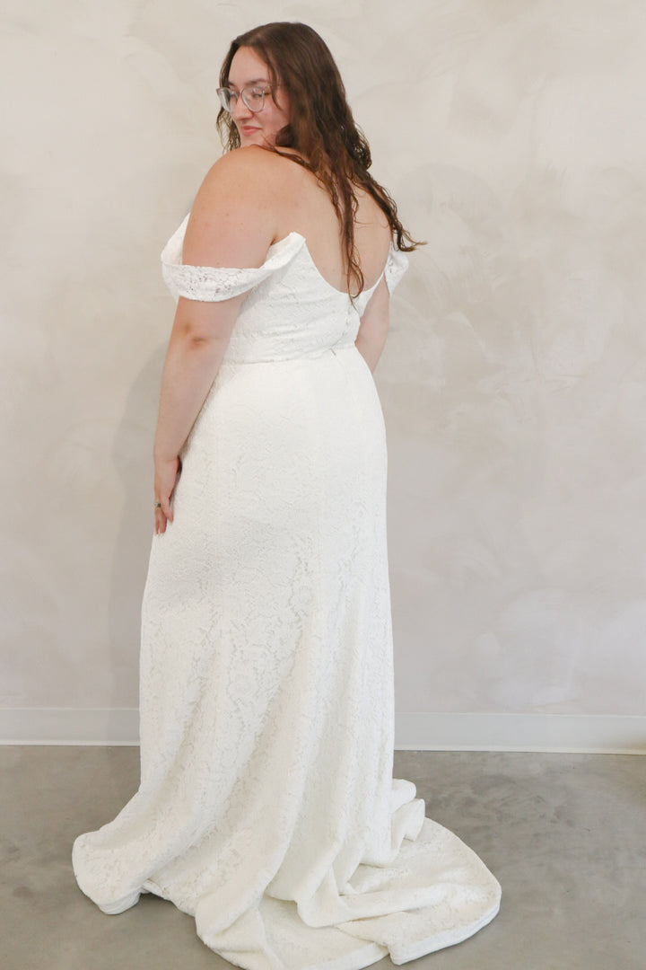 Size 24 | Scott by Kathryn Bass