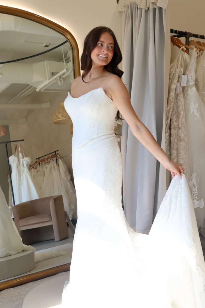 Size 10 | Wells by Take Heart