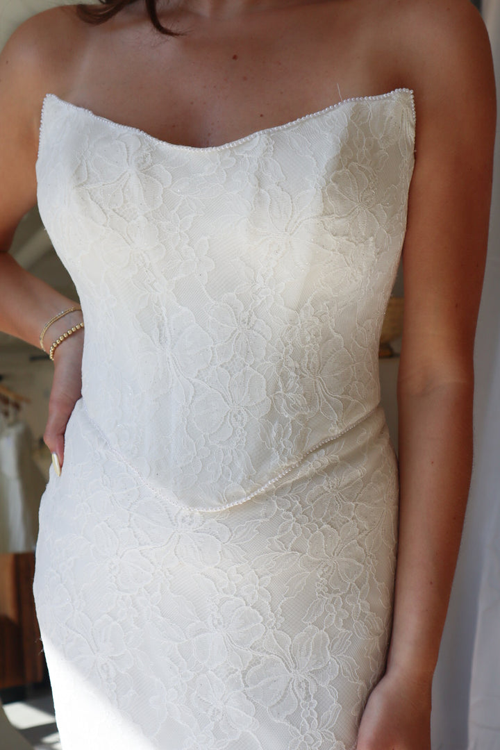 Size 10 | Wells by Take Heart