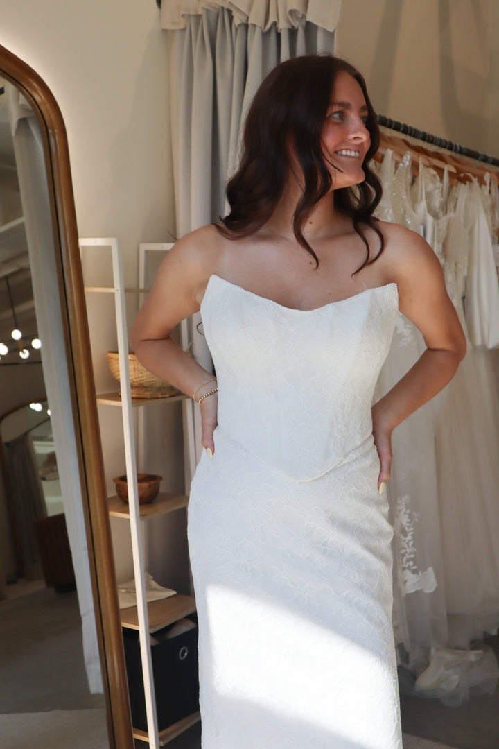Size 10 | Wells by Take Heart