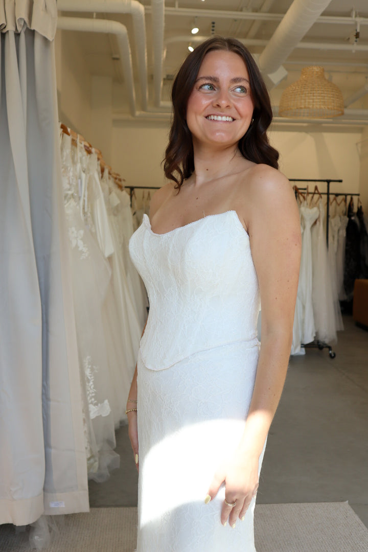 Size 10 | Wells by Take Heart