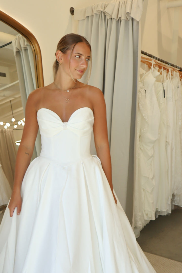 Size 02 | Josie by Truly