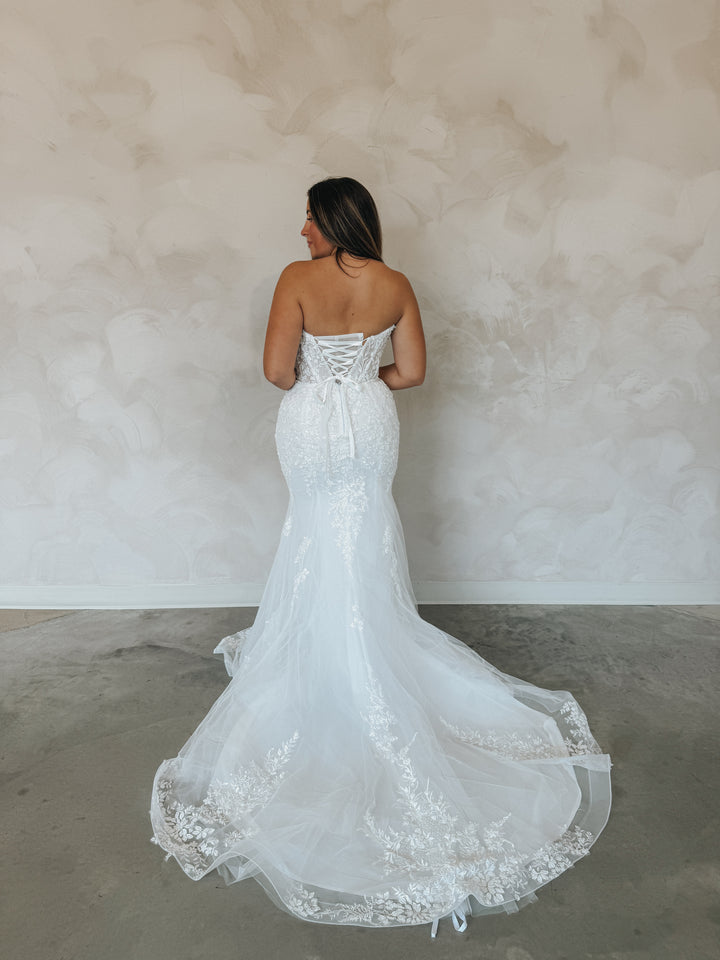 Size 06 | Chloe by Truly