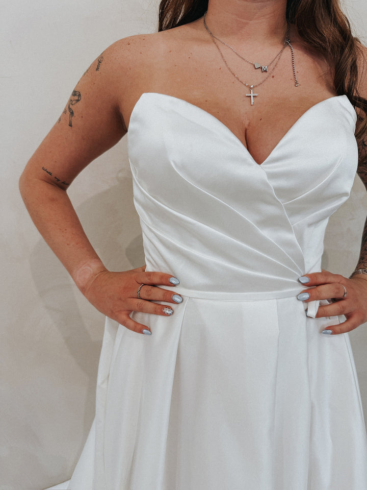 Size 08 | Clover by Take Heart