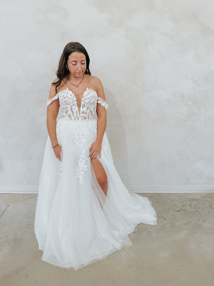 Size 14 | Liora by Take Heart