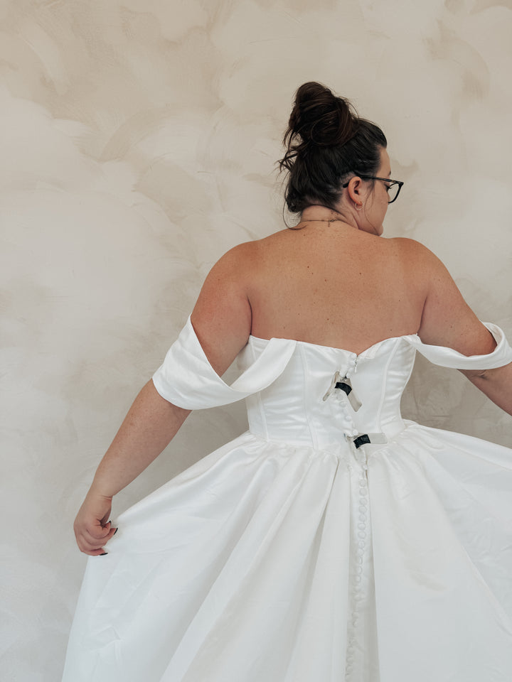 Size 24 | Walter by Forever