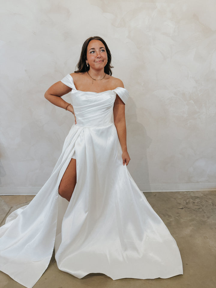 Size 14 | Martha by Dearly