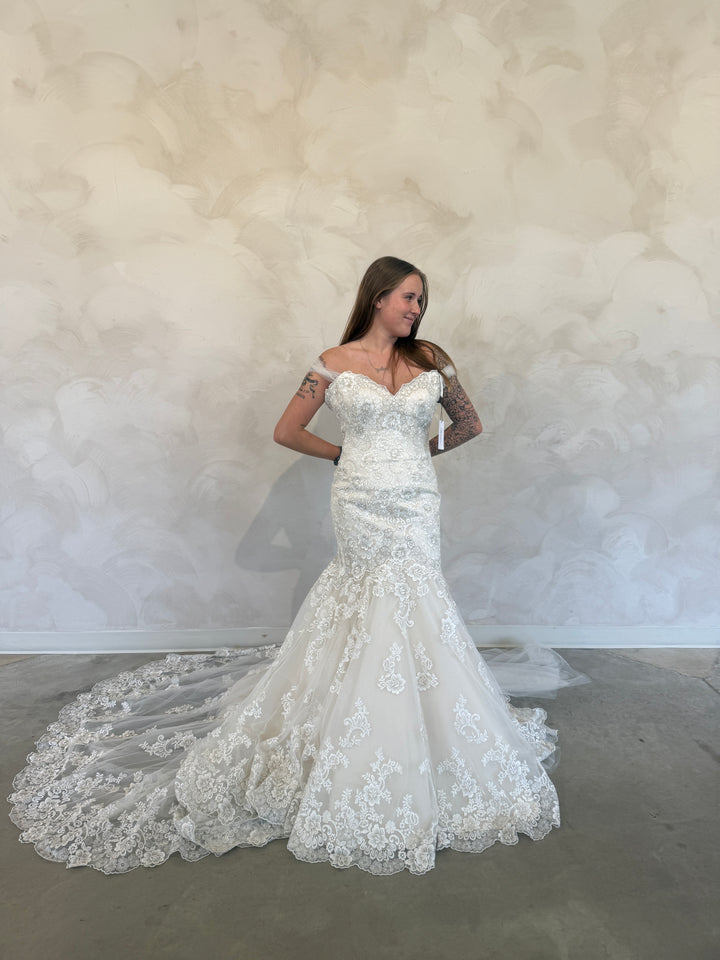 Size 08 | Alba by Allure