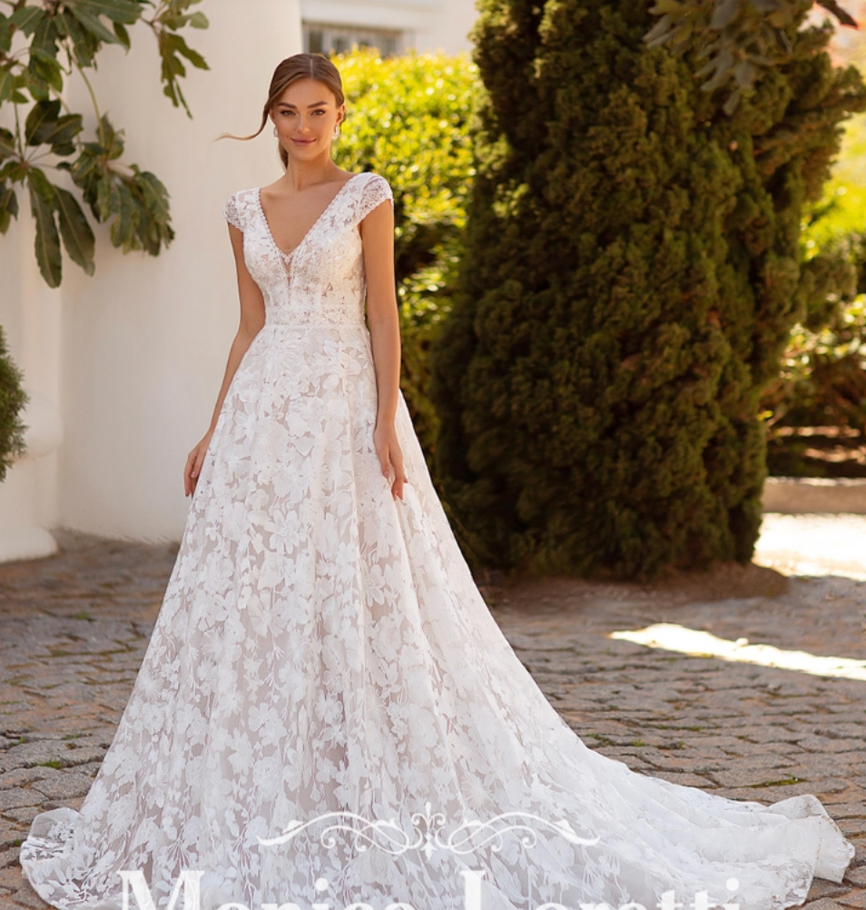 Size 08 | 8224 by Monica Loretta
