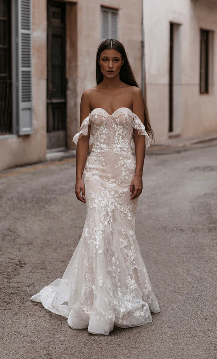 Size 12 | Cilka by Abella Allure