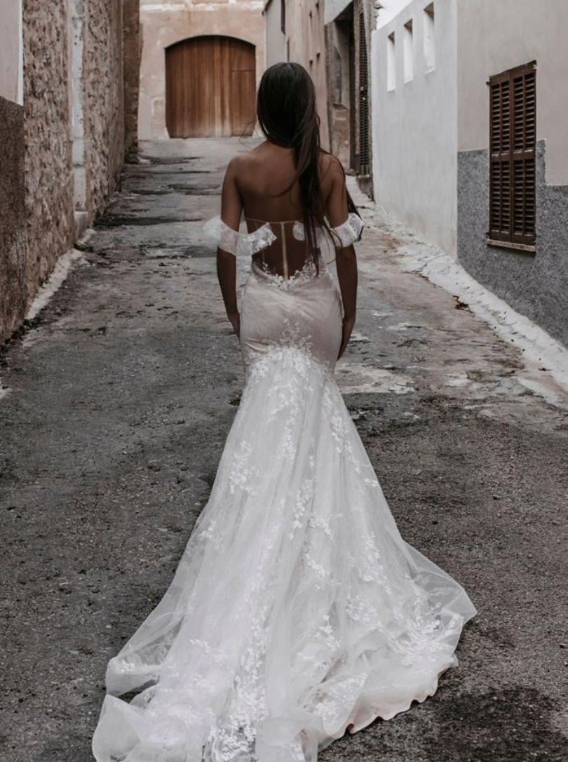 Size 12 | Cilka by Abella Allure
