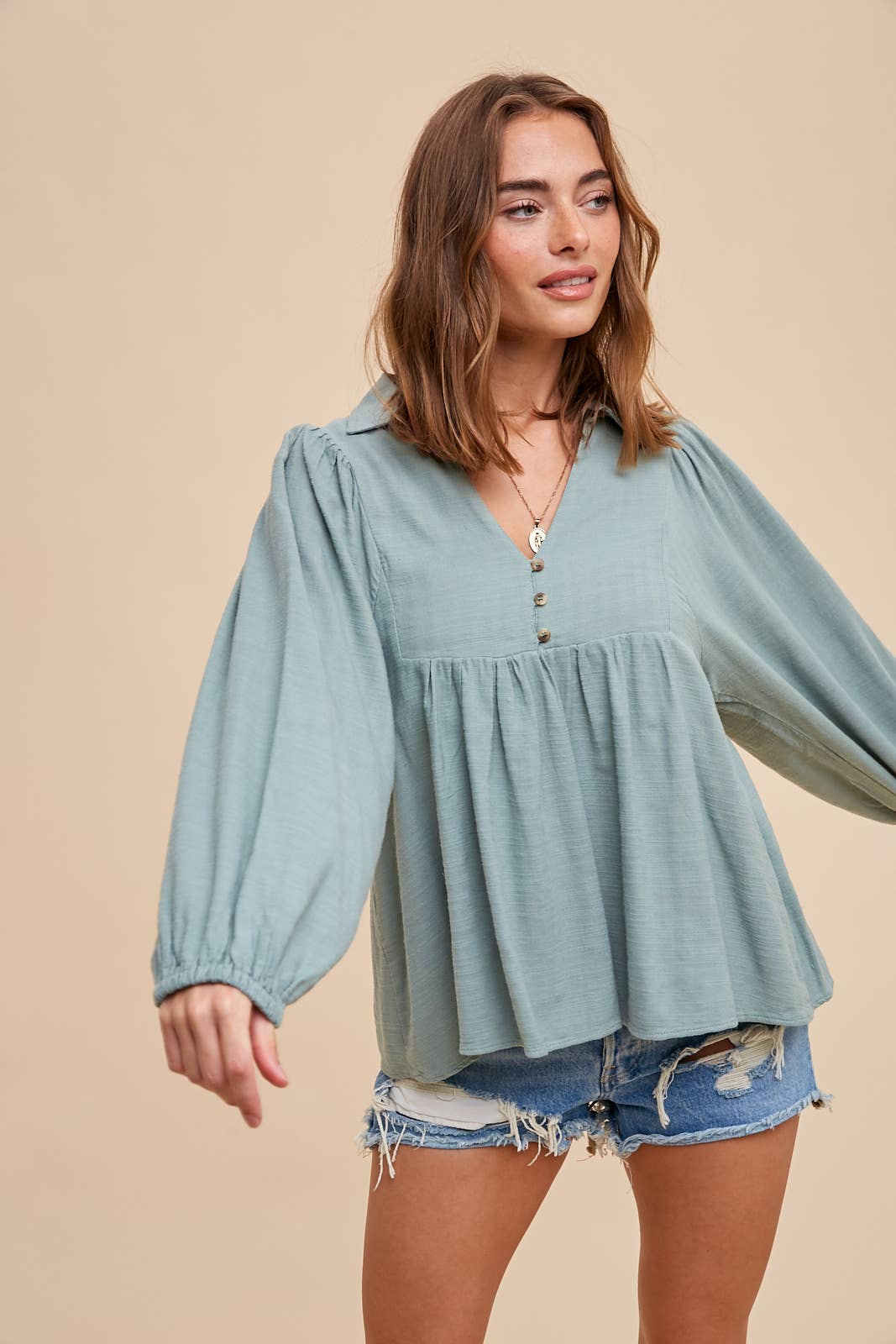BALLOON SLEEVE BUTTON DOWN