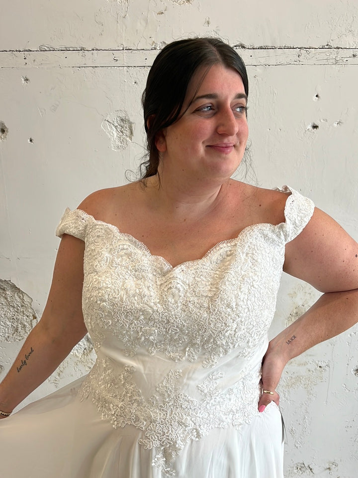 Tag Size 28 | Cinderella Divine