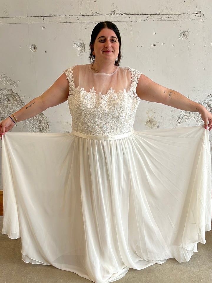 Tag Size 22 | May Queen