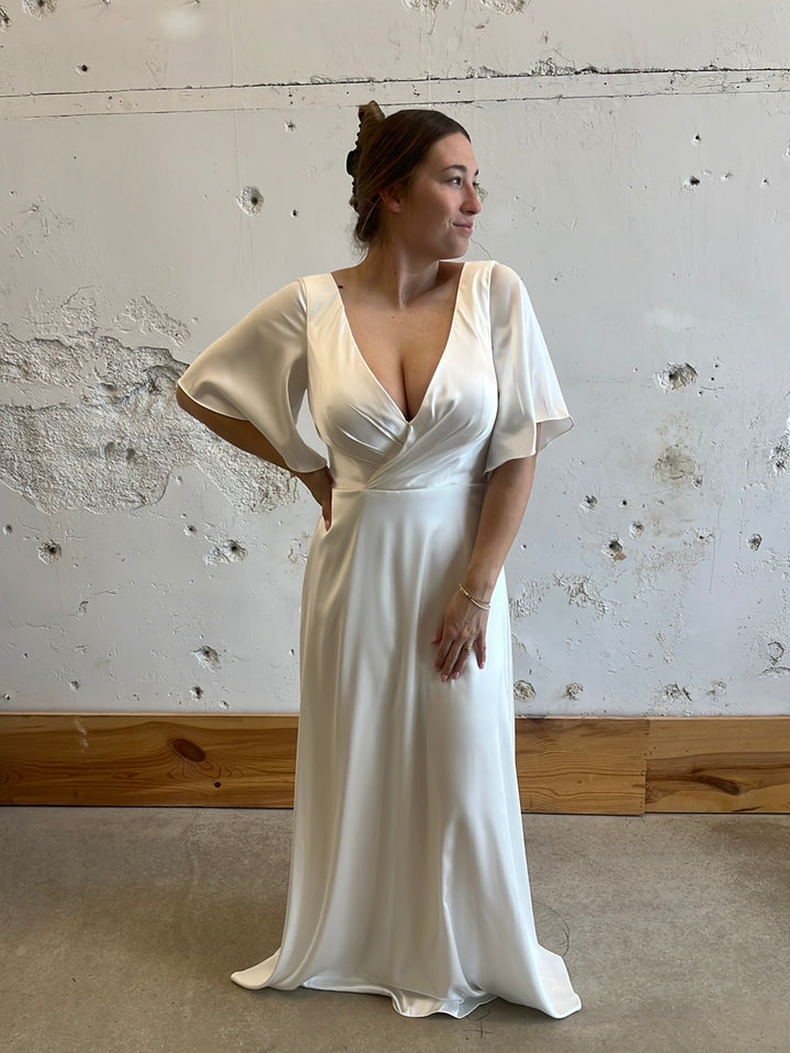 Tag Size 10 | Dearly Loved Bridal