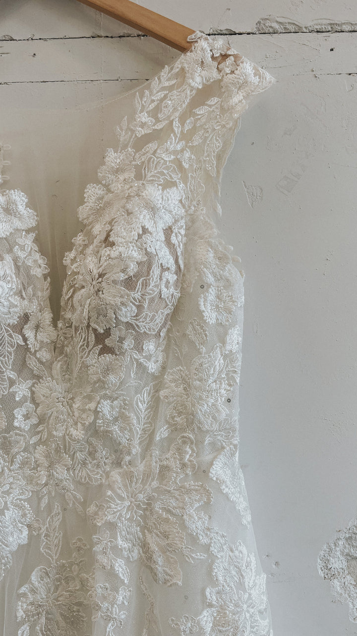 Tag Size 16 | Dearly Loved Bridal