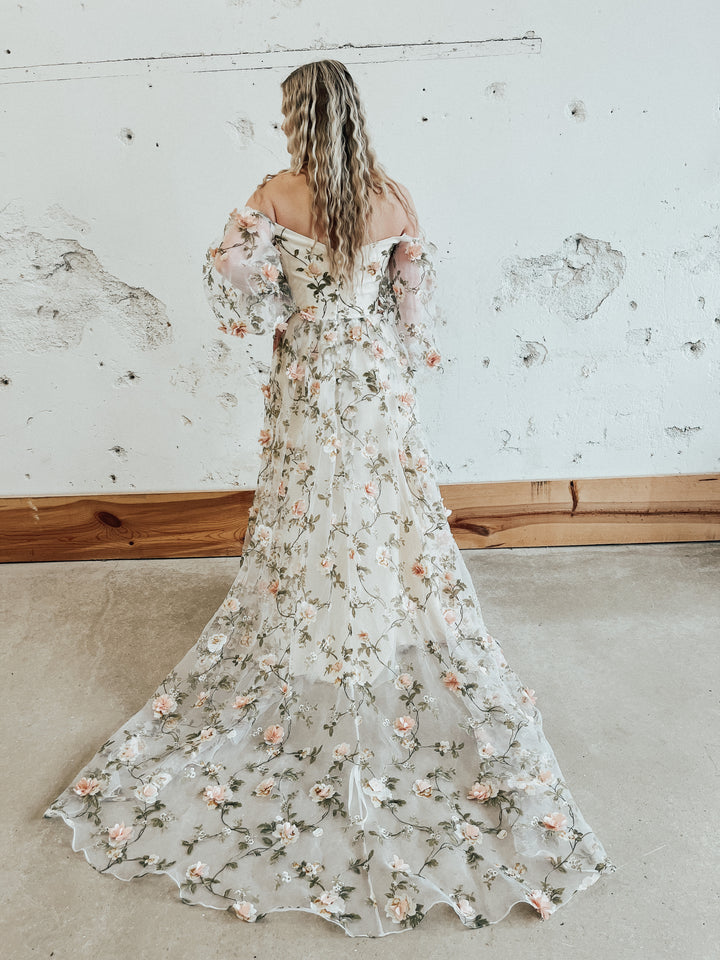 Tag Size 06 | Dearly Loved Bridal