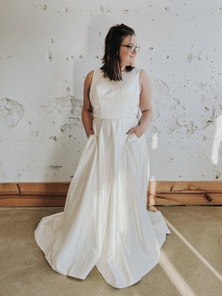 Tag Size 16 | Dearly Loved Bridal